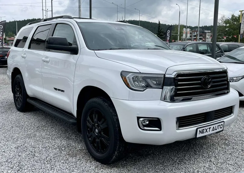 Toyota Sequoia 5.7i V8 17800km Image 3