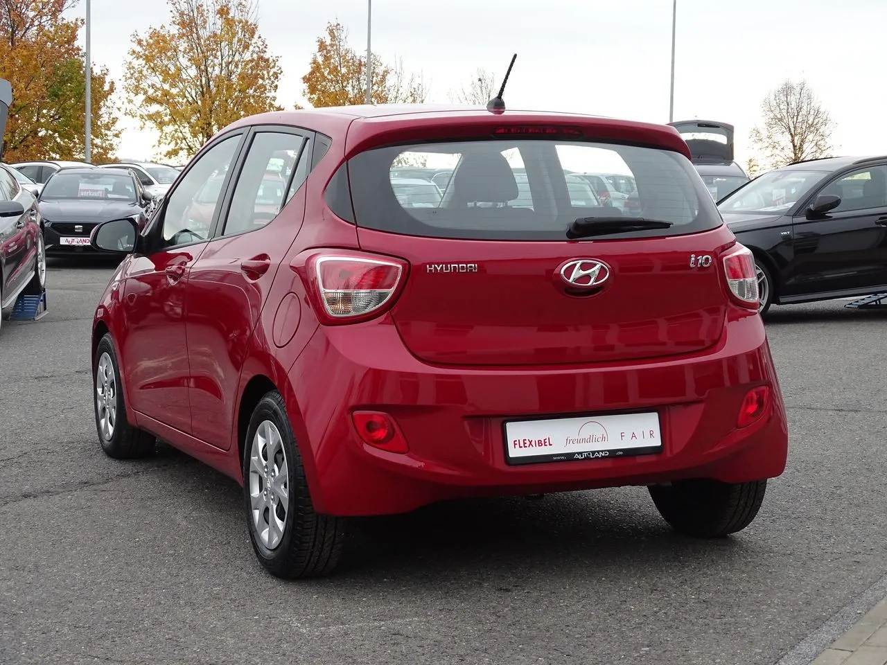 Hyundai i10 1.0 Basis (Euro 6) Navi...  Image 2