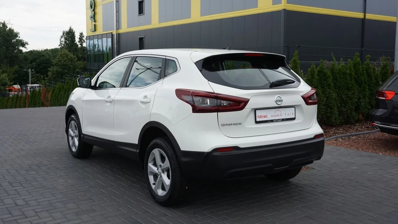 Nissan Qashqai 1.3 DIG-T...  Image 2