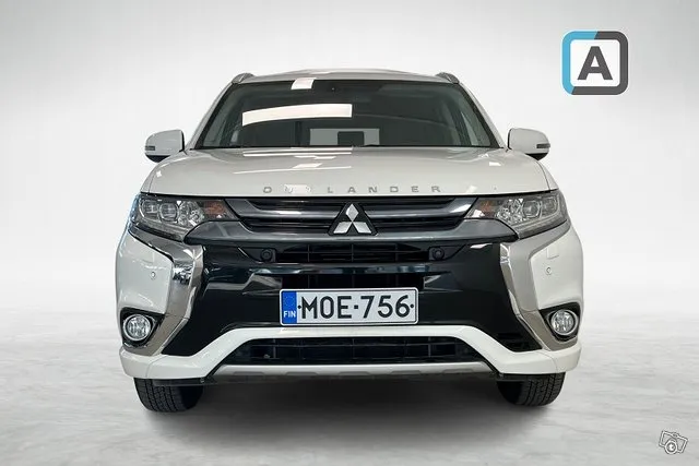 Mitsubishi Outlander Intense Business 4WD 5P *Lämmitettävä ratti / Tutkat* - Autohuumakorko 1,99%+kulut - Image 5